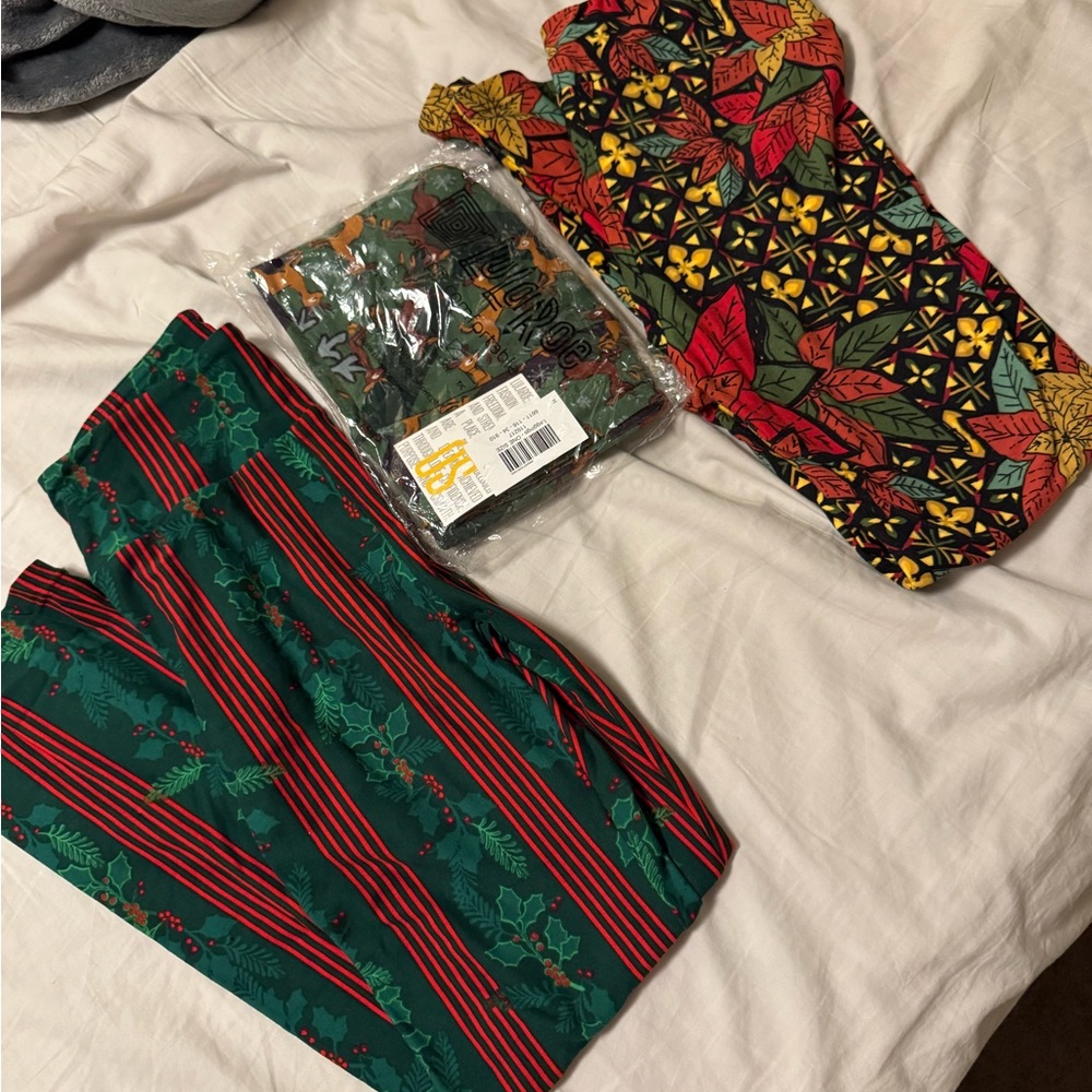 LuLaRoe Holiday Print Leggings